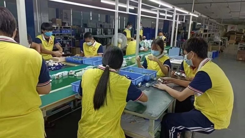 在维修前，首先要确定泄漏点。可以通过以下方法进行检查：